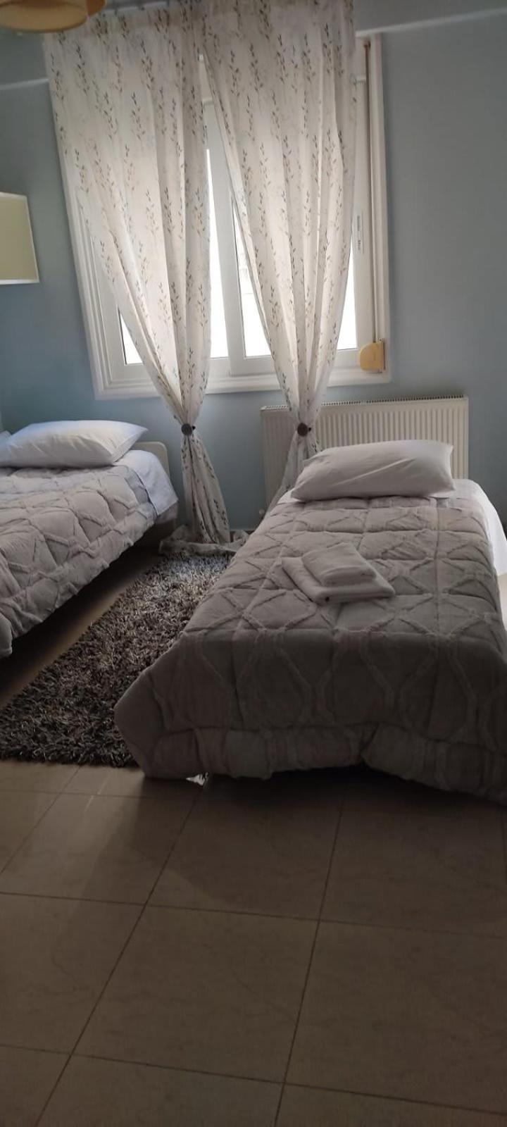 Natalys 2 Bedroom Gorgeous Apartment In Volos Bagian luar foto